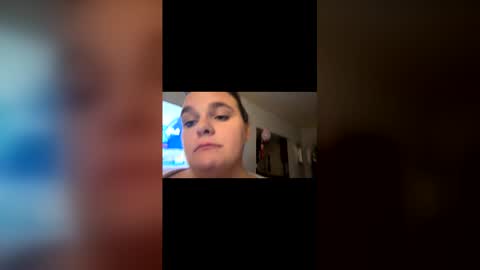 Snapshot of mommyndaddyplaytime chatting on December 20, 2025, 7:48 am mommyndaddyplaytime online show from December 20, 2025, 7:48 am