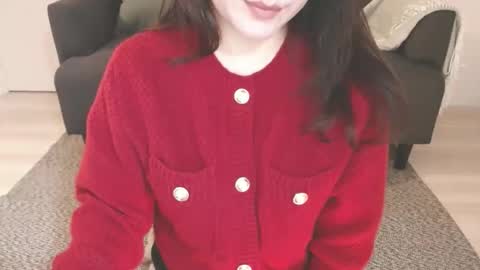 Momo online show from January 30, 2025, 1:42 pm