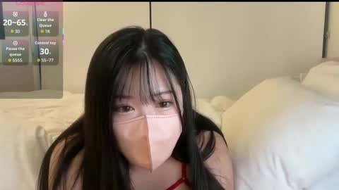 Snapshot of momo___0717 chatting on November 16, 2025, 2:22 pm momo___0717 online show from November 16, 2025, 2:22 pm