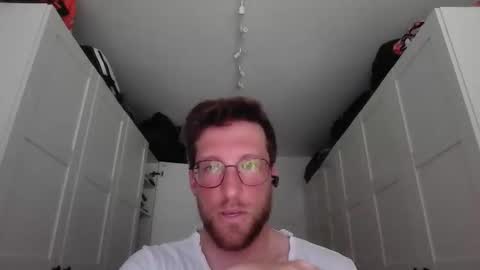 moms_little_monster online show from April 15, 2026, 3:30 pm