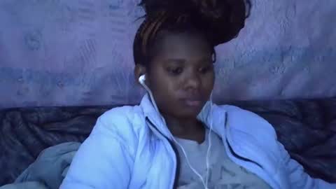 momsdoll online show from January 10, 2026, 6:15 am