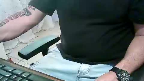 Snapshot of mon_za chatting on January 4, 2025, 12:38 pm mon_za online show from January 4, 2025, 12:38 pm