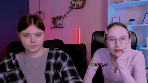 Mona  online show from March 23, 2026, 8:13 pm