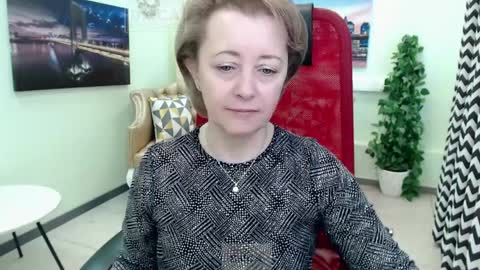 Mona online show from April 5, 2026, 9:50 am