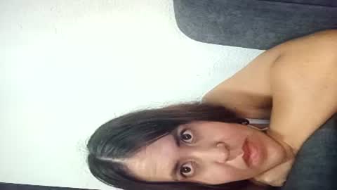 monaa_paloma online show from June 10, 2026, 3:18 am