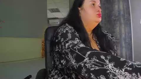 Snapshot of monasteel chatting on June 24, 2026, 12:15 pm Monica online show from June 24, 2026, 12:15 pm