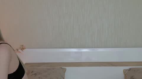 Snapshot of monaxxx_ chatting on January 19, 2025, 9:45 pm Monaxxx online show from January 19, 2025, 9:45 pm