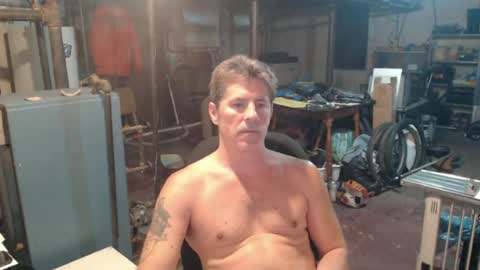 Snapshot of moneymfk chatting on June 20, 2026, 12:03 am moneymfk online show from June 20, 2026, 12:03 am