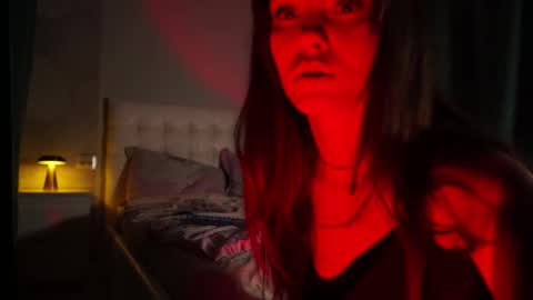 Snapshot of moni_carroll chatting on October 6, 2025, 5:21 pm Monia Help me get 20000 subscribers online show from October 6, 2025, 5:21 pm