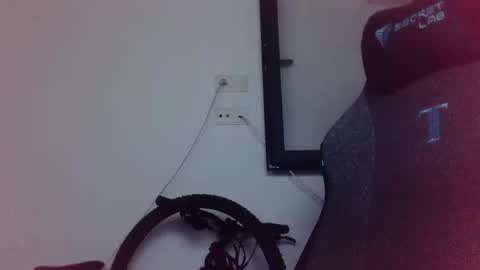 Snapshot of monica35milf chatting on October 9, 2025, 9:02 pm MonicaLuigi online show from October 9, 2025, 9:02 pm