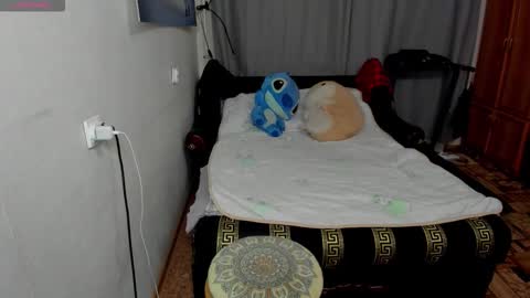 Monica Elder online show from February 17, 2026, 4:09 am