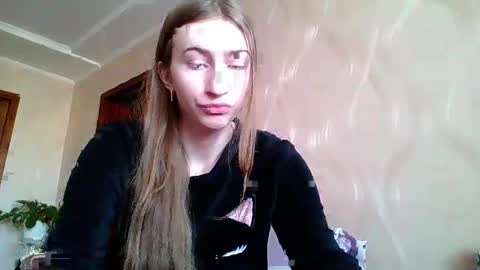 Snapshot of monica_tamayo chatting on February 17, 2025, 9:13 am Monica online show from February 17, 2025, 9:13 am