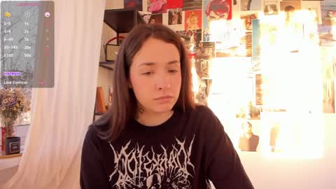 Snapshot of monicarocket chatting on December 20, 2024, 11:32 am Monica online show from December 20, 2024, 11:32 am