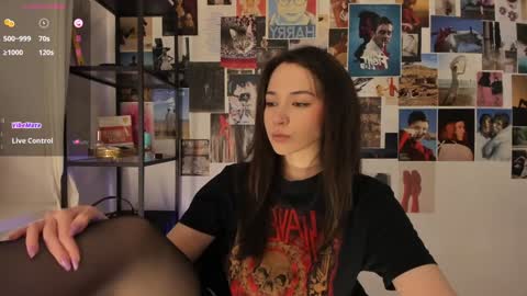 Snapshot of monicarocket chatting on January 3, 2025, 3:55 pm Monica online show from January 3, 2025, 3:55 pm