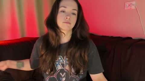 Snapshot of monicarocket chatting on September 23, 2025, 12:19 pm Monica online show from September 23, 2025, 12:19 pm