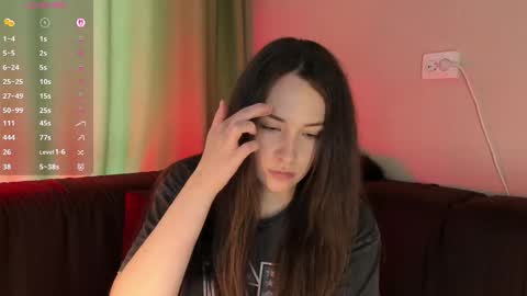 Snapshot of monicarocket chatting on September 28, 2025, 10:31 am Monica online show from September 28, 2025, 10:31 am