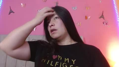 monickhot303av online show from October 5, 2025, 4:33 am