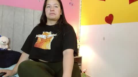 monickhot303av online show from November 29, 2025, 9:45 am