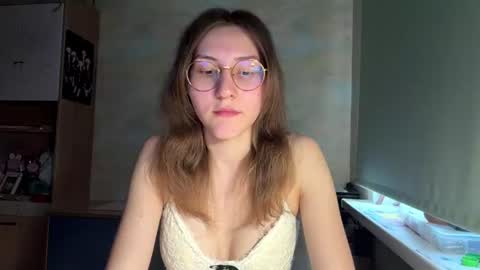Snapshot of monikakotts chatting on June 9, 2026, 4:29 pm Mia online show from June 9, 2026, 4:29 pm