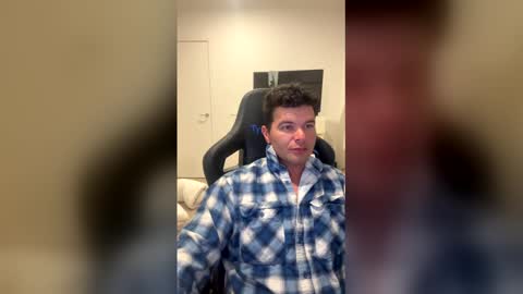 Snapshot of monkeydward chatting on February 14, 2026, 11:07 am monkeydward online show from February 14, 2026, 11:07 am