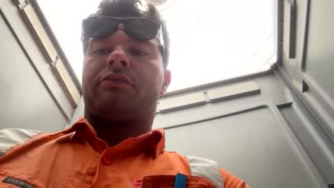 Snapshot of monkeydward chatting on February 19, 2026, 2:07 am monkeydward online show from February 19, 2026, 2:07 am