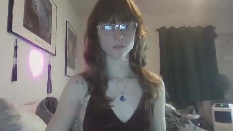 monkeygirl9 come play with me slut daddy bad spanking cute girl submissive online show from February 21, 2026, 4:35 am