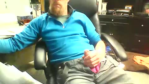 monkeypants0 online show from November 17, 2025, 5:41 pm