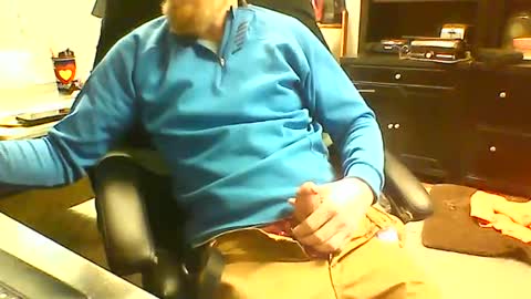 monkeypants0 online show from December 1, 2025, 4:23 pm