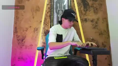 monky_0002 online show from June 23, 2026, 12:36 pm
