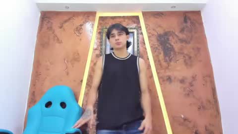 monky_0002 online show from July 6, 2026, 3:47 am