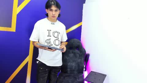 monky_0002 online show from July 12, 2026, 4:36 am
