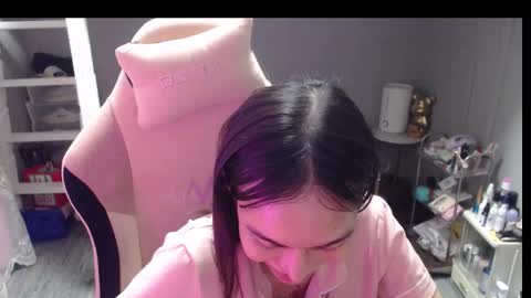 Snapshot of monstercockselfsuck chatting on January 17, 2026, 11:48 am ELYSE A SIMPLE GIRL online show from January 17, 2026, 11:48 am