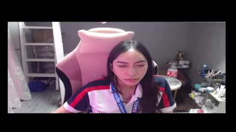 Snapshot of monstercockselfsuck chatting on February 7, 2026, 11:25 am ELYSE A SIMPLE GIRL online show from February 7, 2026, 11:25 am