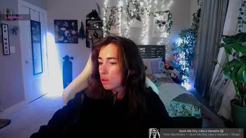 Snapshot of monstrumologist chatting on January 16, 2025, 1:16 am Lydia Mooney online show from January 16, 2025, 1:16 am