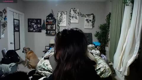 Snapshot of monstrumologist chatting on March 6, 2025, 1:16 am Lydia Mooney online show from March 6, 2025, 1:16 am