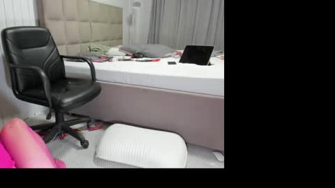 montanairen online show from October 24, 2025, 6:37 pm