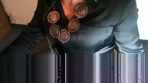 Sabrina online show from March 2, 2025, 6:27 am