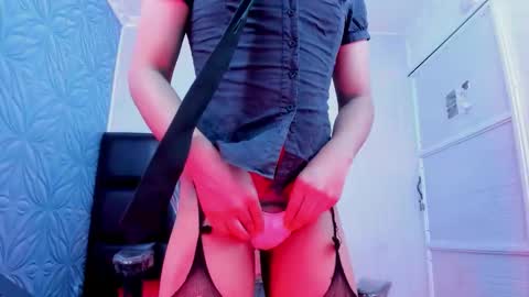 Snapshot of monthiee chatting on September 9, 2025, 1:38 am monthiee online show from September 9, 2025, 1:38 am