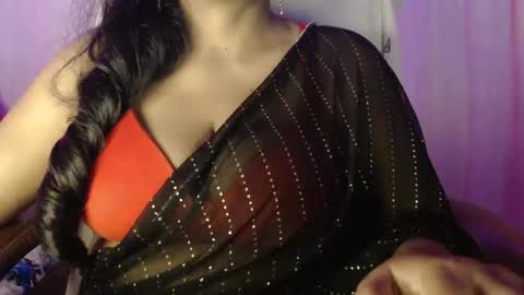 Maya online show from September 24, 2025, 1:14 pm