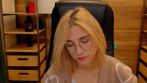 Katrin online show from January 8, 2025, 9:23 pm