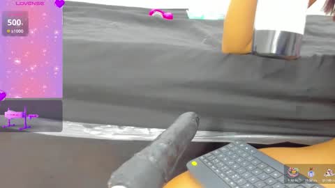 Snapshot of moon78max chatting on October 12, 2025, 11:31 am moon78max online show from October 12, 2025, 11:31 am