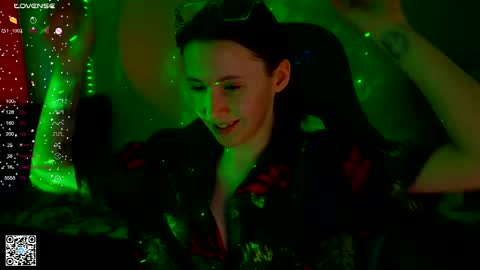 Snapshot of moon_avengers chatting on March 11, 2025, 7:04 am Lola online show from March 11, 2025, 7:04 am