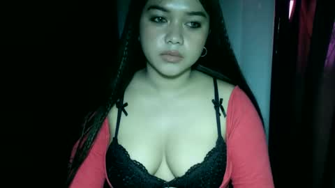 Snapshot of moon_of_desirexx chatting on October 9, 2025, 9:46 pm Joy online show from October 9, 2025, 9:46 pm