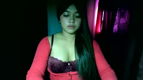 Snapshot of moon_of_desirexx chatting on October 19, 2025, 9:15 pm Joy online show from October 19, 2025, 9:15 pm