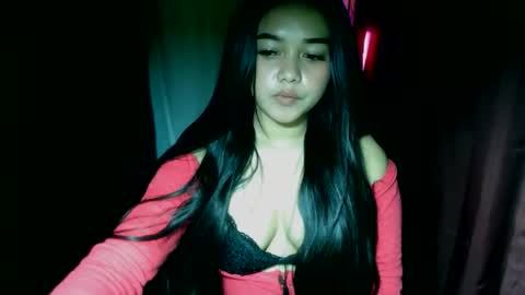 Snapshot of moon_of_desirexx chatting on October 30, 2025, 12:39 pm Joy online show from October 30, 2025, 12:39 pm