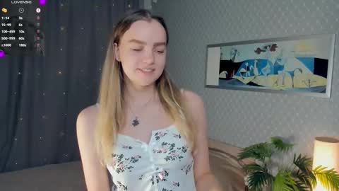 moon_puzzles online show from November 29, 2025, 7:28 pm