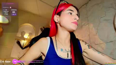 Snapshot of moon_red_r chatting on July 18, 2026, 10:02 pm Moon online show from July 18, 2026, 10:02 pm