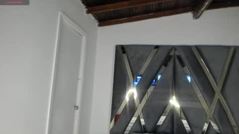 Luna  online show from December 4, 2025, 6:16 pm