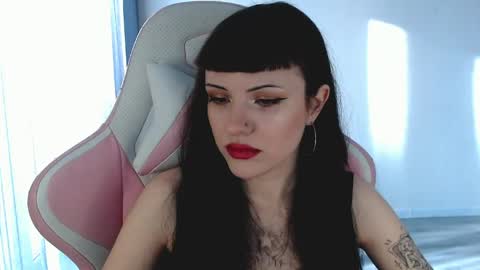  sophie  online show from April 20, 2026, 2:09 pm