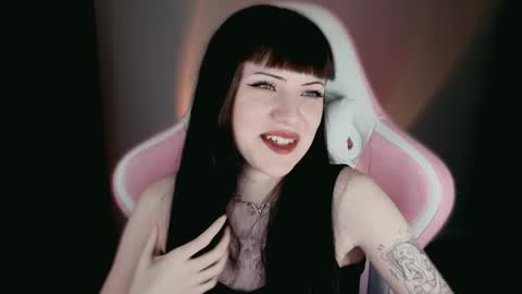  sophie  online show from June 6, 2026, 7:29 pm